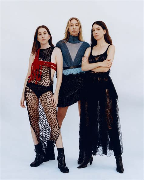 Alana Haim Got Her First Fake ID From Her Sister Este | Glamour