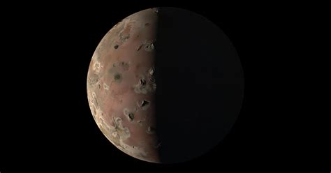 Juno Captures Incredible Image of Jupiter's Moon Io During Closest Flyby - TodaysChronic