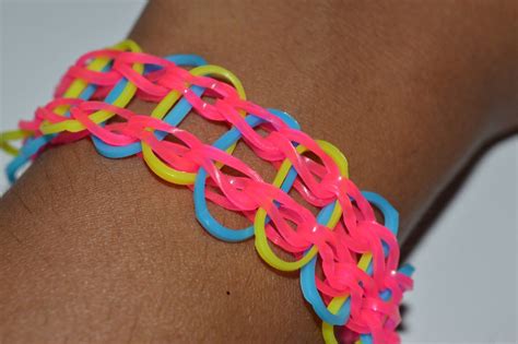 How to Make a Rainbow Loom Zero Bracelet - Step by Step Instruction Tutorial Video - Mazichands ...