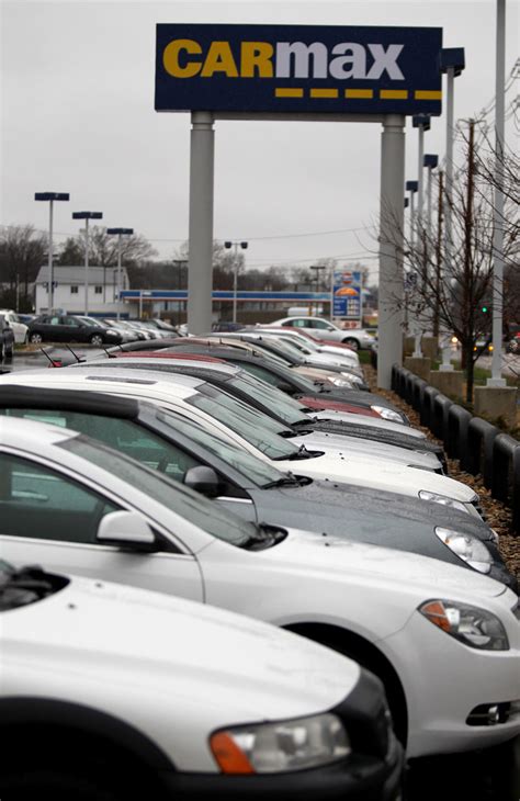 CarMax opens first Mass. dealership - The Boston Globe