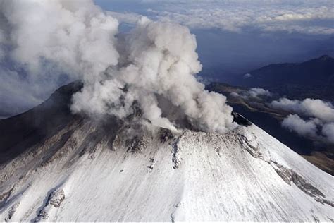 Geo Buzz by Bea: Novarupta Volcano