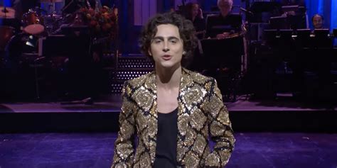 Video: Watch Timothée Chalamet Sing and Rap in SATURDAY NIGHT LIVE Monologue