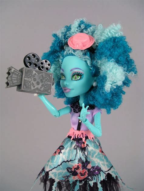 "Frights, Camera, Action!" Monster High dolls--A Joint Review! | The Toy Box Philosopher ...