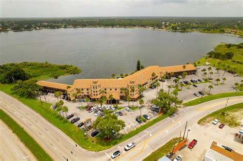 Inn on the Lakes Sebring FL USA Stock Photo - Image of hotel, florida: 221854324