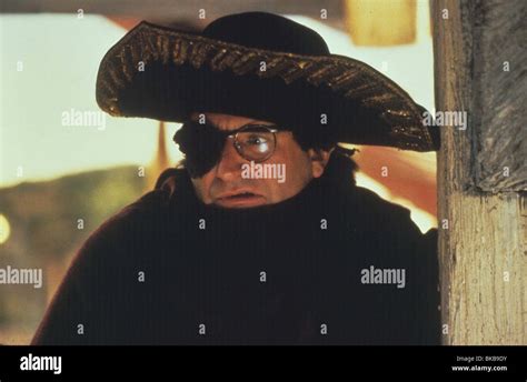 HOOK -1991 ROBIN WILLIAMS Stock Photo - Alamy