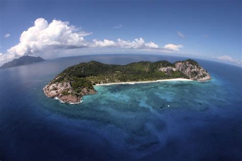 SEYCHELLES NORTH ISLAND