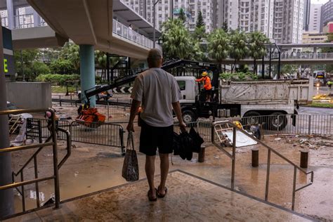 IN PHOTOS: Hong Kong grinds to a halt as city sees record rainfall ...