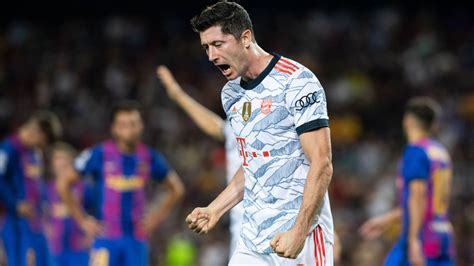 Robert Lewandowski’s Barcelona move comes with plenty of risk - Sports ...