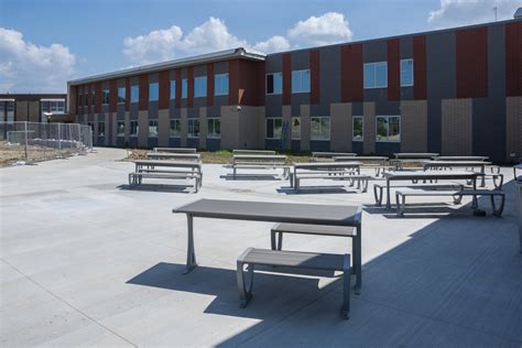 A school transformed: Warrensville Heights aims to grow minds, spark ...