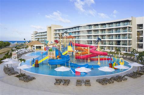 Ocean Coral Spring Resort - All inclusive | Classic Vacations