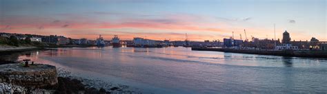 Aberdeen, Scotland, Harbour Skyline at Dusk [OC] [10,000 x 2900] : r/skylineporn