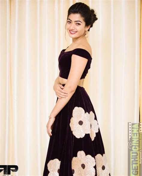 Geetha Govindam Actress Rashmika Mandanna 2018 Cute Images - Gethu Cinema