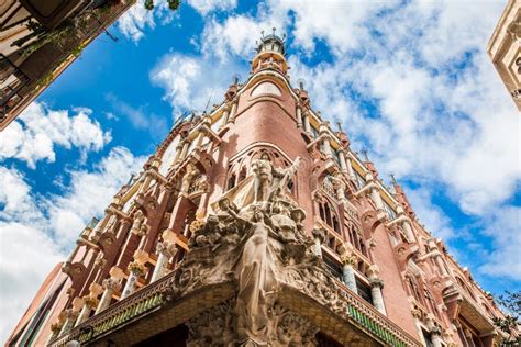 Facade of the Palace of Catalan Music in Barcelona Editorial Stock ...