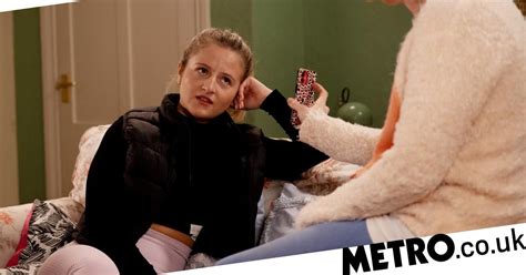 Emmerdale spoilers: Amelia causes concern with self image obsession | Soaps | Metro News