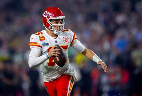 Chiefs QB Patrick Mahomes named No. 1 in NFL's 'Top 100 Players of 2023' countdown