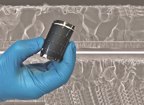 Flexible solar cells with record efficiency of 22.2%