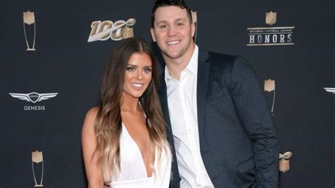 Josh Allen's Girlfriend Brittany Sends Message on Bills