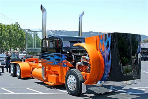 Cool paint job Show Trucks, Big Rig Trucks, Old Trucks, Pickup Trucks, Cars Trucks, Monster ...