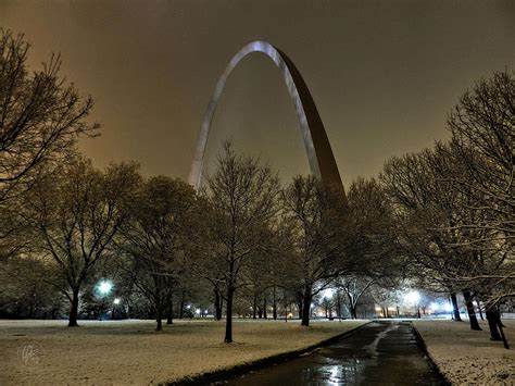 St. Louis - Winter At The Arch 002 Photograph by Lance Vaughn