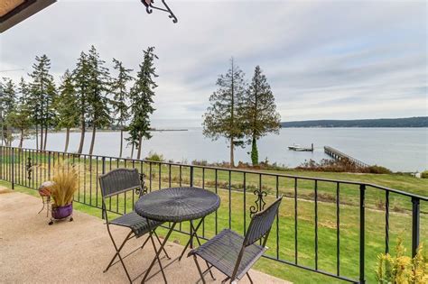 Waterfront home on Sequim Bay w/ patio, fireplace & beautiful views ...