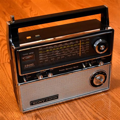 Vintage Sony Multi-Band Portable Radio, Model TFM-8000W, 6 Bands (AM-FM, 3 SW Bands & Public ...