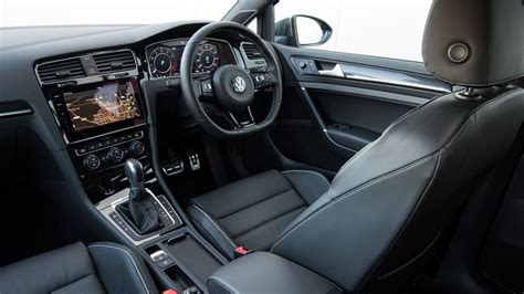 Volkswagen Golf R Interior Layout & Technology | Top Gear