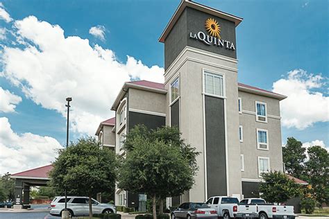 La Quinta Inn & Suites by Wyndham San Antonio Northwest | San Antonio ...