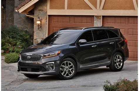 13 Best 3-Row SUVs for Families | U.S. News & World Report