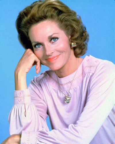 Lee Meriwether Barnaby Jones Posters and Photos 226693 | Movie Store