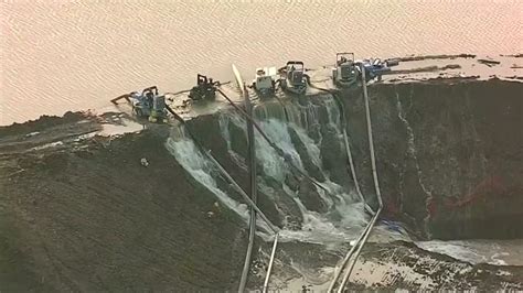 Texas lake breaches dam after days of flooding [Video]