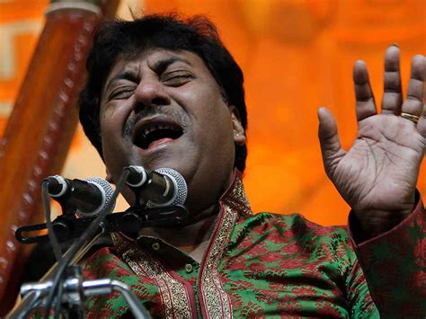 Ustad Rashid Khan's family accuses Kolkata Police of harassment