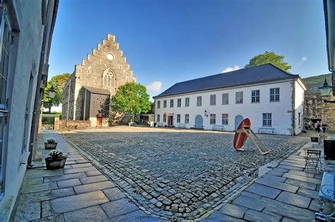 Bergenhus Fortress in Bergen - One of Norway's Oldest and Largest ...