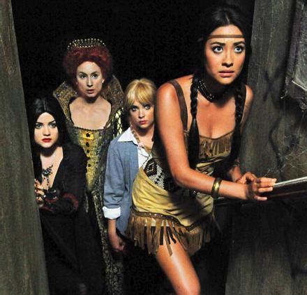 Pretty Little Liars - First Look at Halloween Costumes - Pop City Life