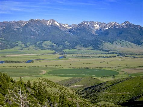 Conservationist Arthur Blank Purchases Paradise Valley Ranch in Montana ...