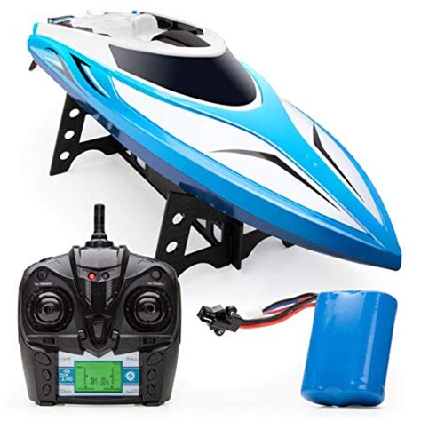 Discovering The Best Remote Control Toy Boats For Fun On The Water