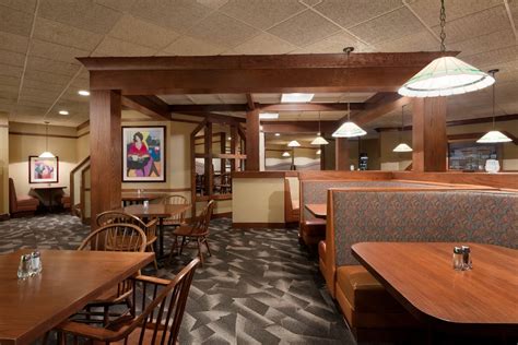 Ramada by Wyndham Fargo | Fargo, ND Hotels