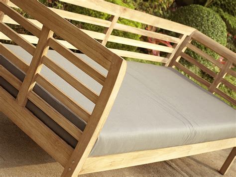 TEAK DAYBED - Fielder’s BBQ & Outdoor