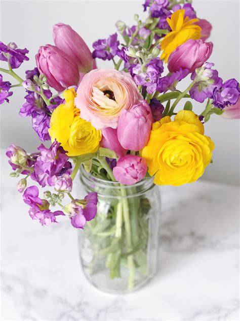 Spring Floral Arranging Tips with Alice’s Table. - DomestikatedLife