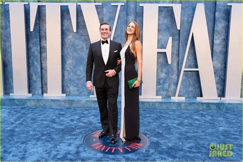 Jon Hamm & Fiancee Anna Osceola Make Red Crpet Debut as Engaged Couple at Vanity Fair Oscars ...