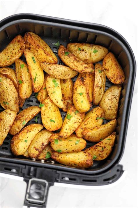 Air Fryer Potato Wedges - Recipe Vibes