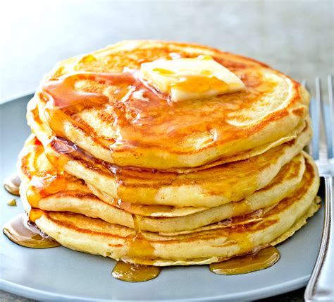 How To Make Old Fashion Fluffy Southern Buttermilk Pancakes – Due South