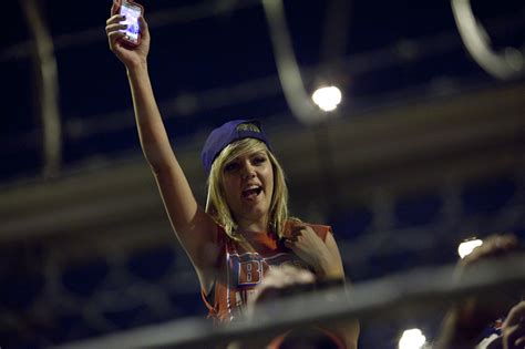 Texas Rangers Fans Welcome Home Their Team For Game Six | Dallas ...