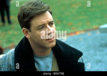 A BEAUTIFUL MIND, Russell Crowe, 2001. © Universal /Courtesy Everett Collection Stock Photo - Alamy