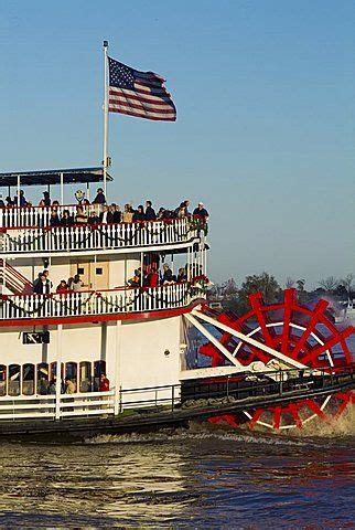 Sternwheeler on the Mississippi River, New Orleans, Louisiana, United ...