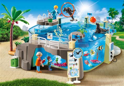 Giveaway: Playmobil Aquarium & Professor Maxwell’s 4D Chef | The GATE