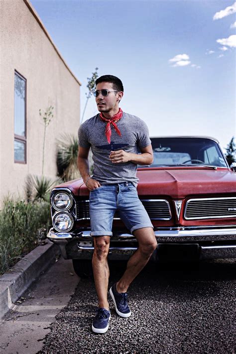 Gray t-shirt + denim shorts + navy sneakers + red bandana | Short men fashion, Mens outfits ...