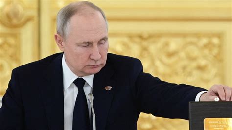 Watch: Vladimir Putin's speech met with awkward silence. He was ...