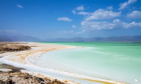 Lake Assal, Crater Lake in Djibouti (with Map & Photos)