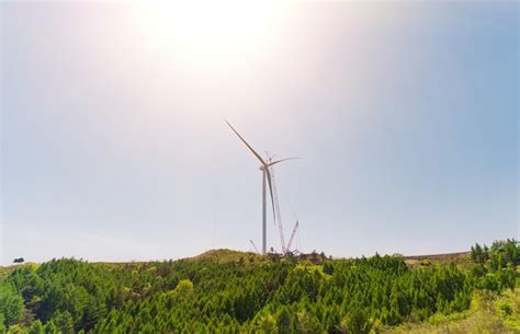 Premium Photo | Wind turbine under construction