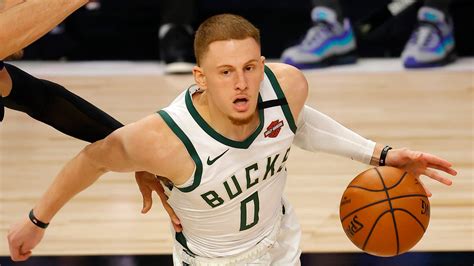 Salesianum grad DiVincenzo part of Milwaukee Bucks big trade, reports say